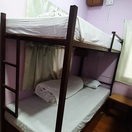 Margik Backpackers Hostel Pokhara Exterior foto