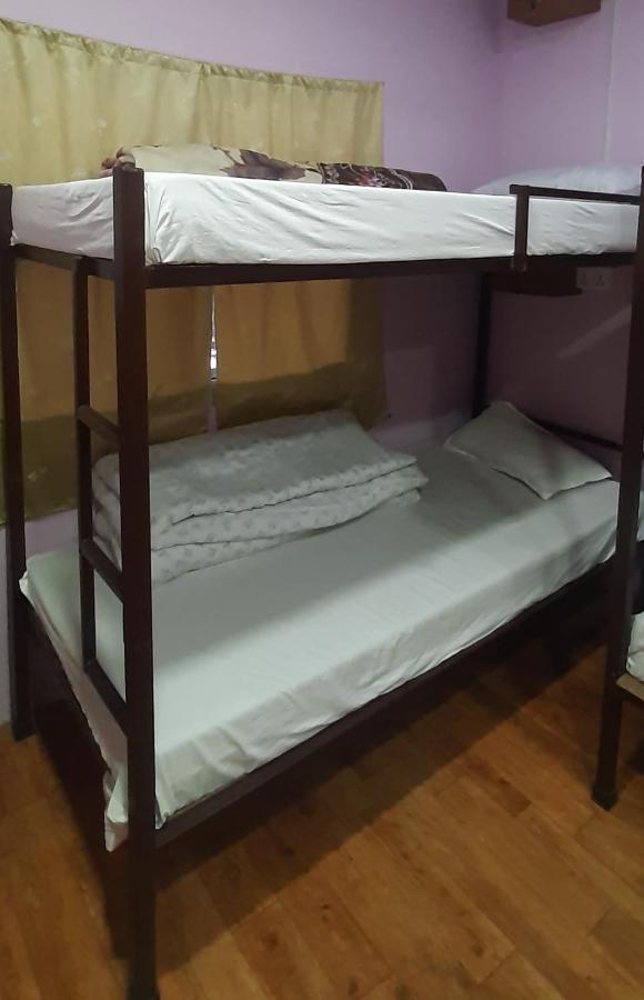 Margik Backpackers Hostel Pokhara Exterior foto