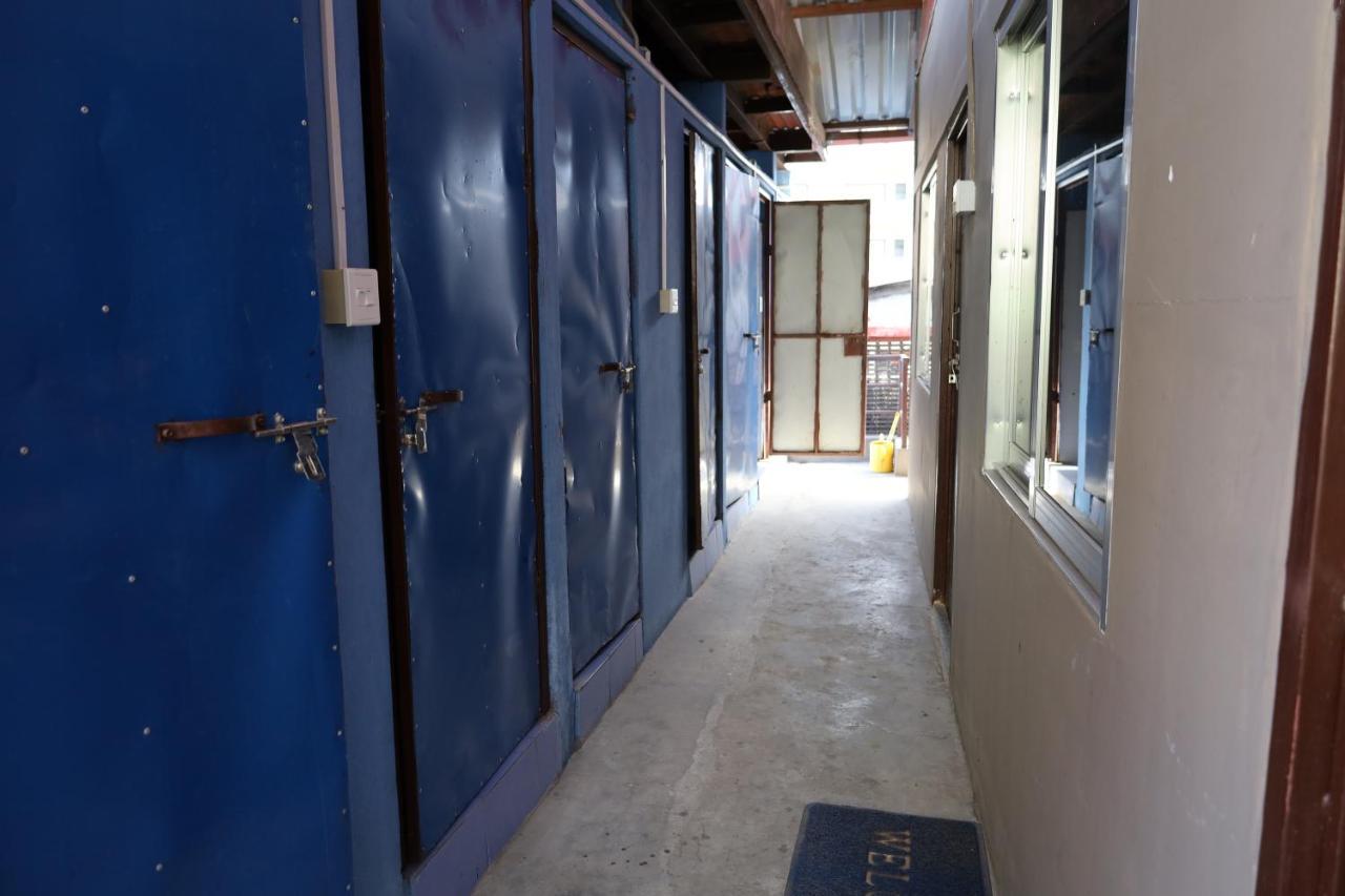 Margik Backpackers Hostel Pokhara Exterior foto