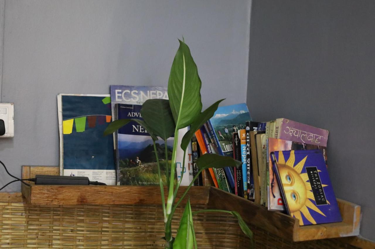 Margik Backpackers Hostel Pokhara Exterior foto